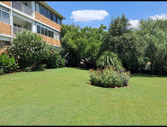 3 BEDROOM APARTMENT FOR SALE IN FLORIDA HILLS